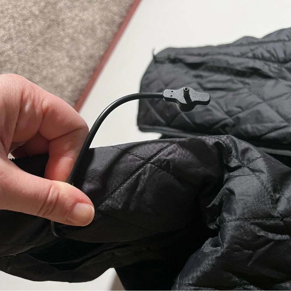 Black Quilted Volt Resistance Heated Women's Vest‎ battery not included.